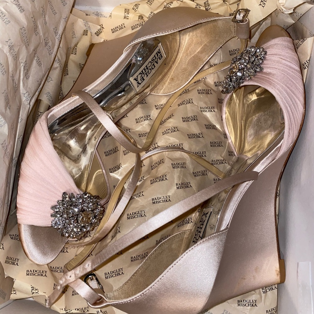 Badgley Mischka bridal shoes